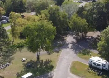 lacduflambeau-campground-aerial-002-portrait-43a5f9bb529c148398dba0d7ecac0ad9-640jixkmos8p